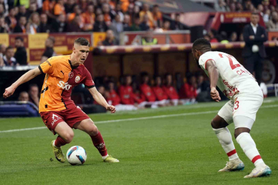 Trendyol Süper Lig: Galatasaray: 2 - Kayserispor: 0 (İlk yarı)