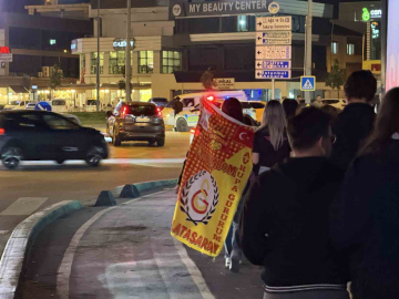 Galatasaray şampiyonluğunu ilan etti, Sakaryalı taraftarlar sokağa döküldü