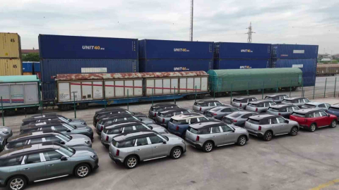 Boğazı trenle geçti: Araç sevkiyatı Köseköy’e ulaştı