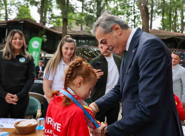 Başkan Yusuf Alemdar, sporun şampiyonlarıyla buluştu