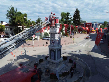 Can ve Canan leylek yuvalarına geldi