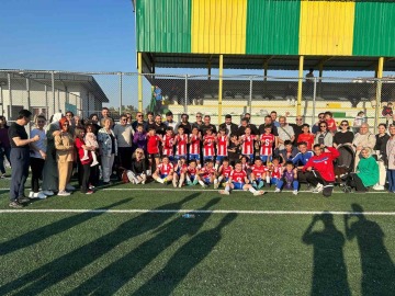 Minik yıldızlar namağlup şampiyon oldu