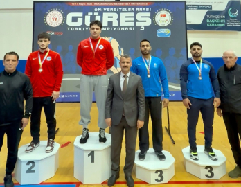 SUBÜ’den güreşte gümüş madalya geldi