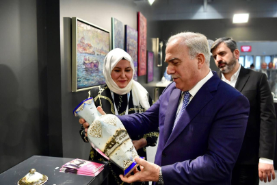 Fatih Belediyesi ‘Tarihi Yarımadanın Yansımaları’ özel koleksiyonuyla fuarda yerini aldı