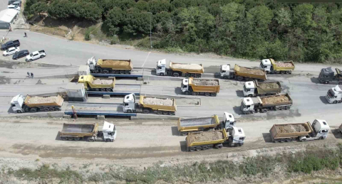 İstanbul’da hafriyat döküm sahası sayısının 1’e düşmesi kilometrelerce kuyruğa neden oldu