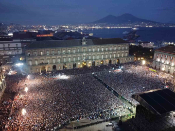 İtalya Serie A’da şampiyon Napoli