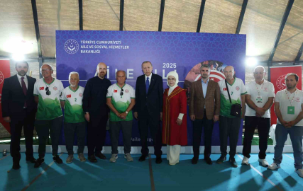 Cumhurbaşkanı Erdoğan Etnospor festivalini ziyaret etti