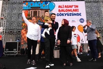 Binlerce balon minik Ali Asaf için gökyüzüne bırakıldı