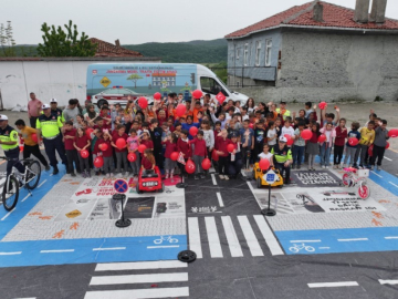 Kırklareli’nde köy okullarındaki öğrencilere trafik eğitimi