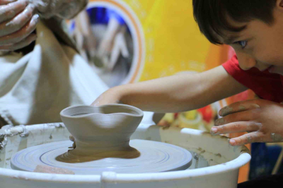 Hem çocuklar hem yetişkinler sinema gecesiyle özel anlar yaşadı