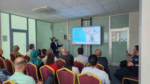 Belediye personeline kamuda etik eğitimi