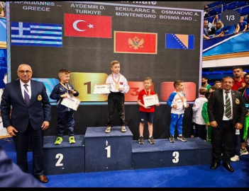 Minik karateci Balkanlar’dan altın madalya ile döndü