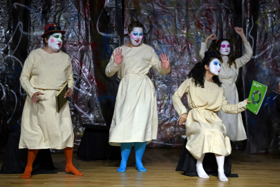 ‘Hiç Kimsenin Hikayesi’ oyunu Osmangazi’de sahnelendi