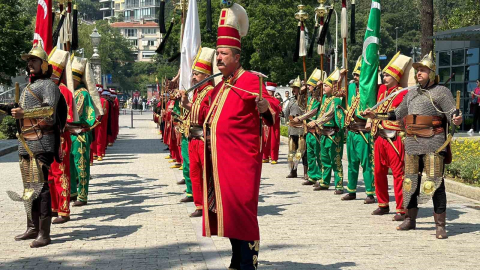 Dolmabahçe Sarayı’nda mehteran gösterileri başladı
