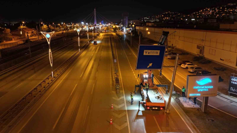 Sürücülde için L tipi levhalar monte ediliyor