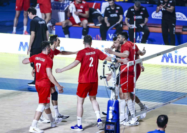 A Milli Erkek Voleybol Takımı, Ukrayna’ya 3-0 mağlup oldu