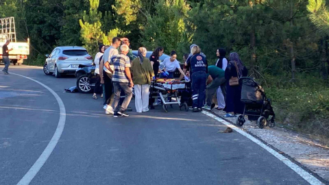 Derince’de iki otomobil çarpıştı: 1 ölü