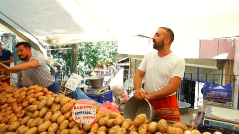Videoları büyük ilgi gören pazarcılar Demet Akalın ve Sefo’ya seslendi: "Bir araya gelmeyi çok isterdik, pazara davet ediyoruz"