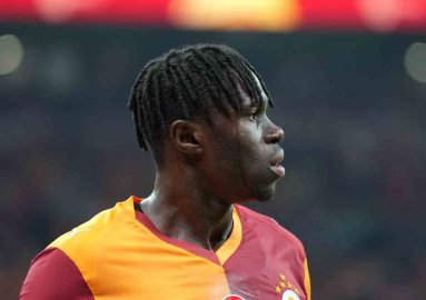 Galatasaray’da Wilfried Singo sakatlandı
