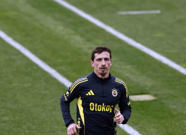 Fenerbahçe önce salonda, sonra sahada çalıştı