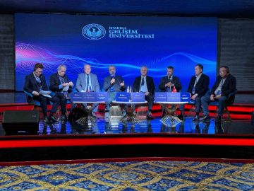 Gayretli: "Türkiye, Türk dünyasının lider ülkesi olma yolunda ilerliyor"