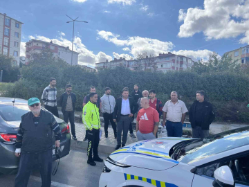 4 kişinin yaralandığı kaza mahalleliyi isyan ettirdi