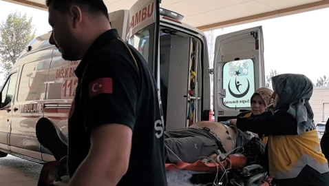 Ağaçtan düşen adam hayatını kaybetti