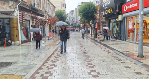 Kırklareli’nde sağanak yağış etkili oluyor