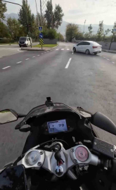 "Hak edene hak ettiğini vereceksin" dedi, aynayı parçaladı: O anlar kamerada