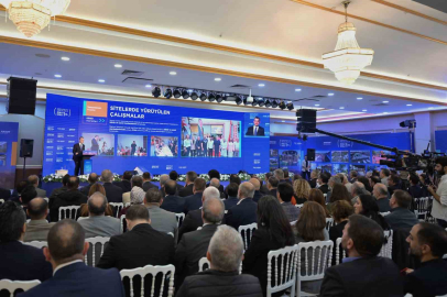 "Esenyurt’ta Projelerle Dolu Dolu 1 Yıl" programında hayata geçirilen projeler anlatıldı