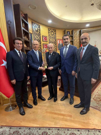 Türkiye Bisiklet Federasyonu’ndan MHP Genel Başkanı Devlet Bahçeli’ye ziyaret