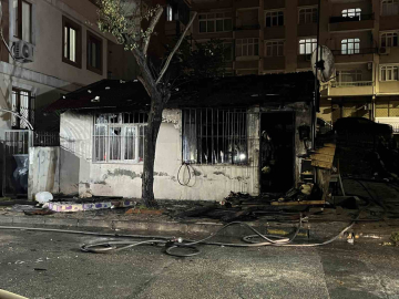 Bağcılar’da gecekondu yangını: Anne ve 4 çocuğu dumandan etkilendi