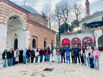 Yıldırımlı gençler Bursa’yı keşfediyor