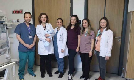 Bursa Şehir Hastanesi Tüp Bebek Merkezi’nde ilk bebek dünyaya geldi