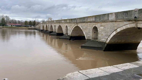 Meriç ve Tunca nehirlerinde su seviyesi yükseldi