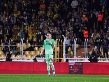 Mert Günok, 3905 gün sonra Kadıköy’de kaleyi korudu