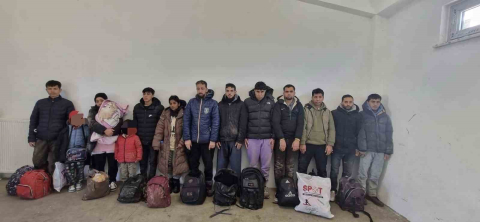 Edirne’de 14 düzensiz göçmen yakalandı