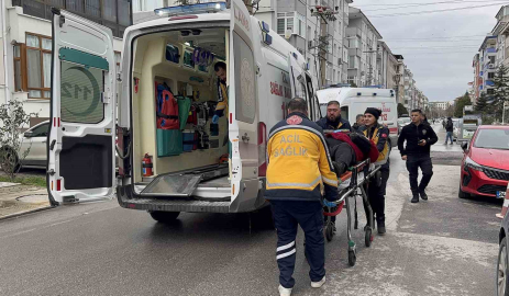 Edirne’de otomobillerin çarpıştığı kaza kamerada