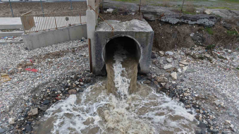 İstanbul’un atık suları Marmara Denizi’nin rengini değiştiriyor