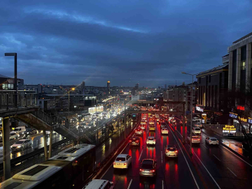 İstanbul’da trafik yoğunluğu yüzde 90’a ulaştı