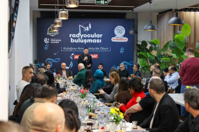 Karadeniz’e karşı radyo buluşması: Arnavutköy’de mikrofonlar aynı masada