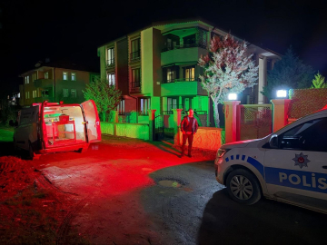 4’ncü evre kanser hastası olan kadın evinde ölü bulundu