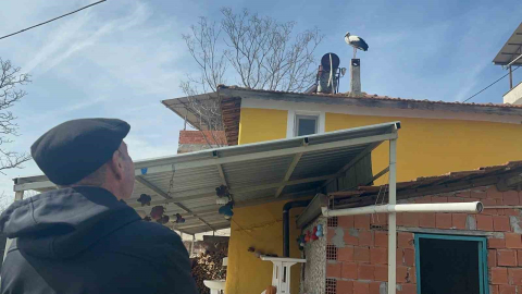 Leylek köyünde büyük sevinç: Eşi geldi, herkes Yaren’i bekliyor