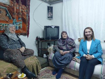 Başkan Tekin Ramazan ayında yaşlıları unutmadı