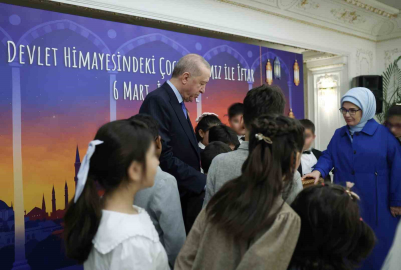 Cumhurbaşkanı Erdoğan, devlet himayesindeki çocuklarla gönül sofrasında buluştu