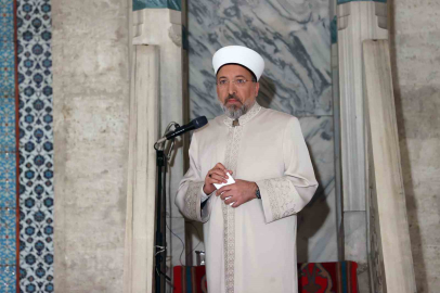 Diyanet İşleri Başkanı Arpaguş, Süleymaniye Camii’nde hutbe okudu