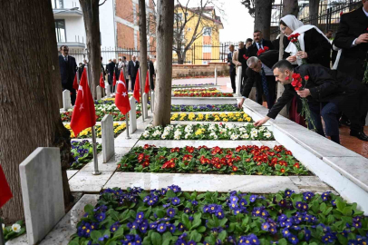 Kocaeli’de bayramda şehitliklerde dualar edildi