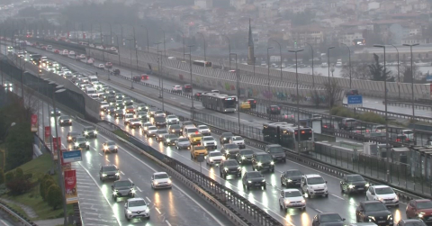İstanbul’da trafik yoğunluğu yüzde 60’a ulaştı
