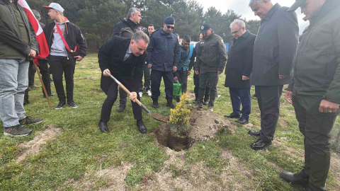 Kazdağları’nda fidanlar toprakla buluştu