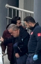 Başkan Bozbey’in de dahil olduğu soruşturmada gözaltındaki müteahhit fenalaştı, ambulansla hastaneye kaldırıldı
